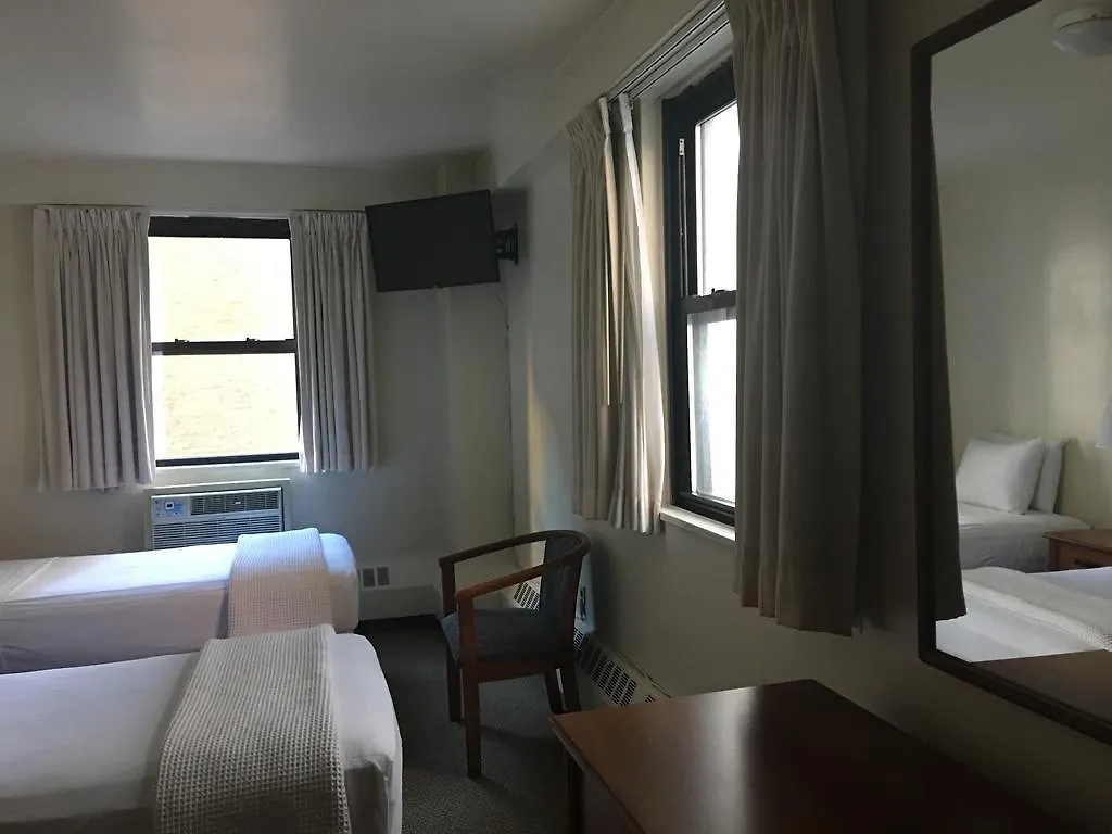 Seafarers International House Hotel New York 2*,  United States